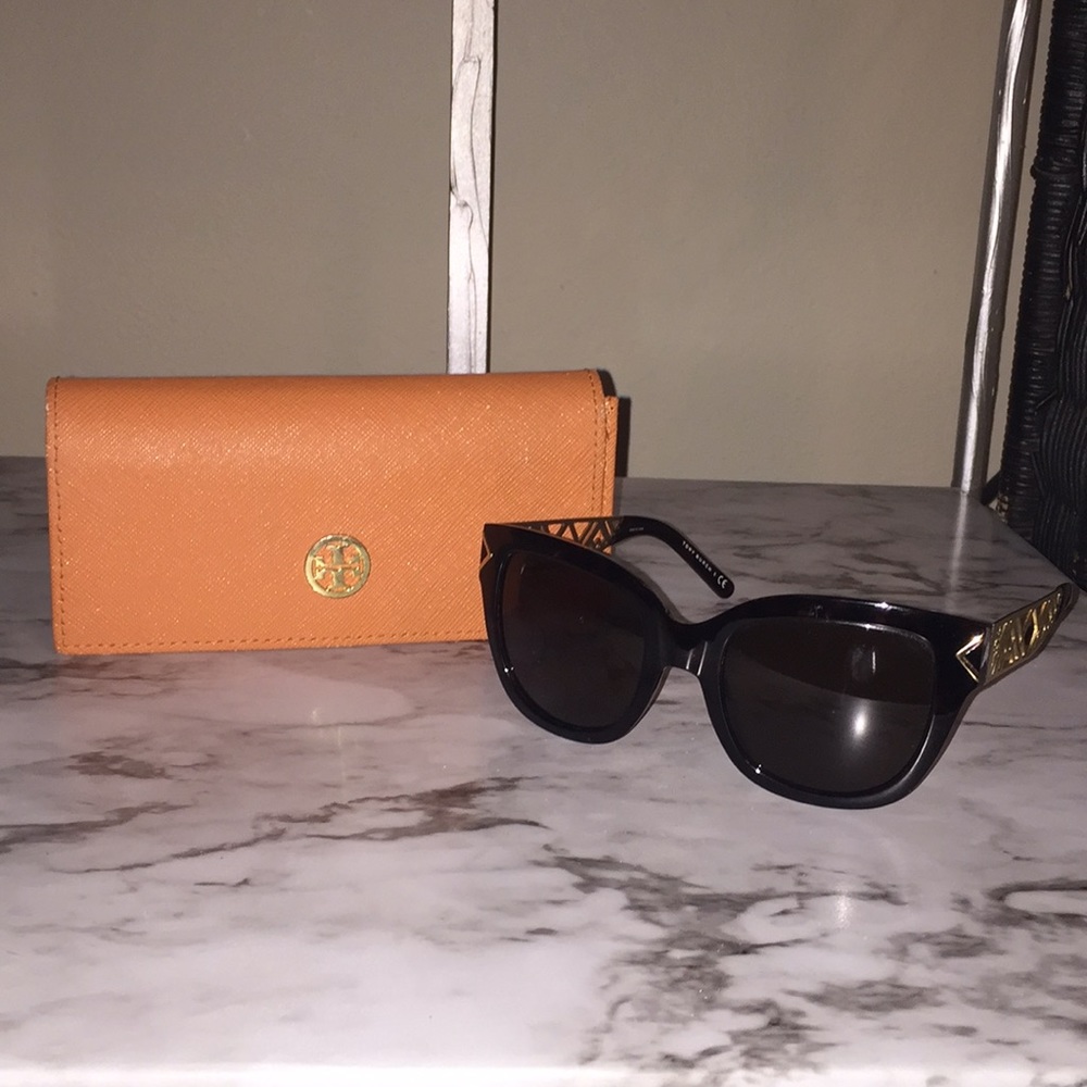 Tory Burch sunglasses with case
